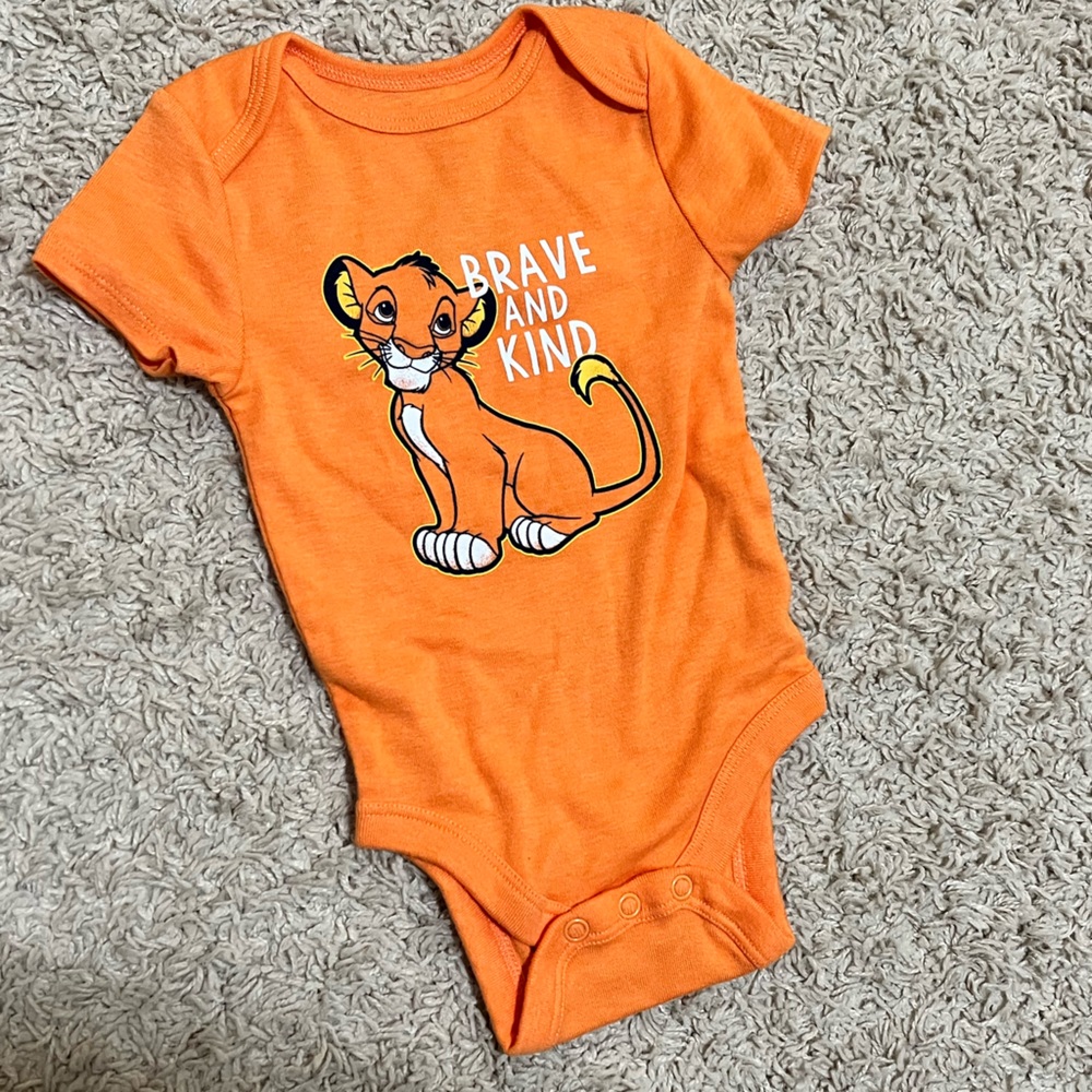 Brand New without Tags Disney Baby Simba Onesie Size 9 Month